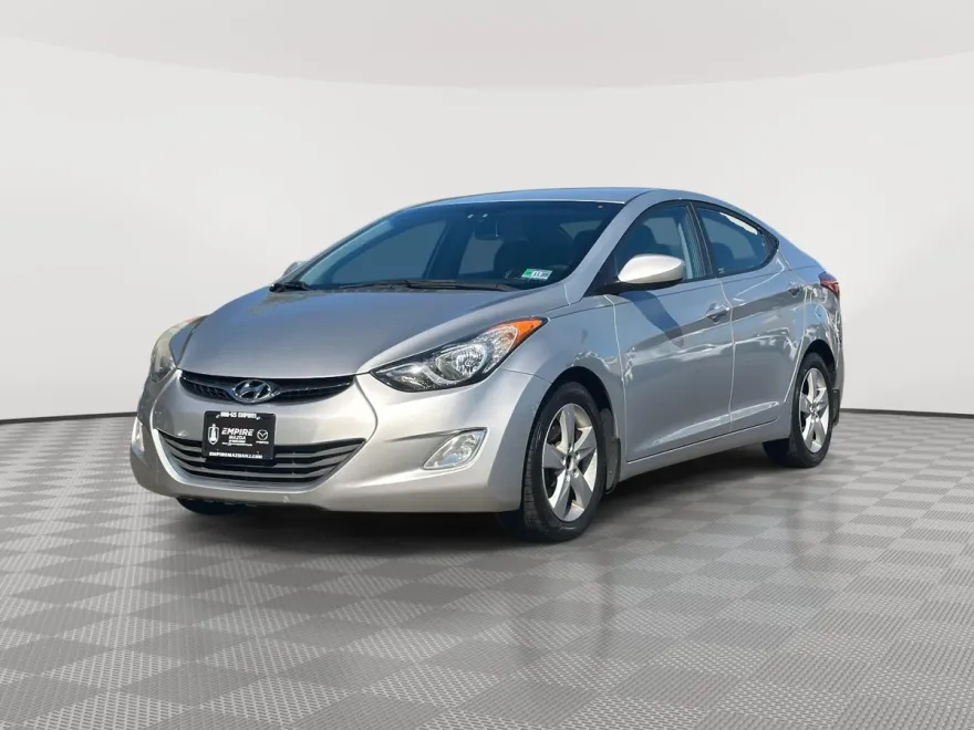 2013 Hyundai Elantra GLS photo 1