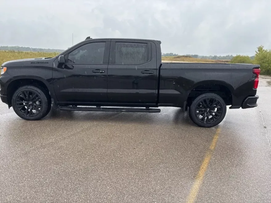 2022 Chevrolet Silverado 1500 RST photo 1
