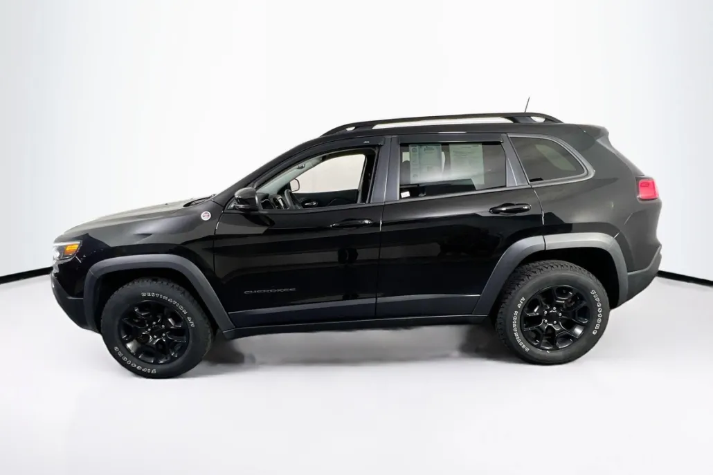 2022 Jeep Cherokee Trailhawk photo 1