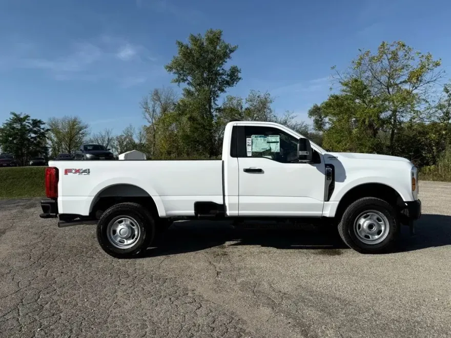 2024 Ford F-350 XL photo 1