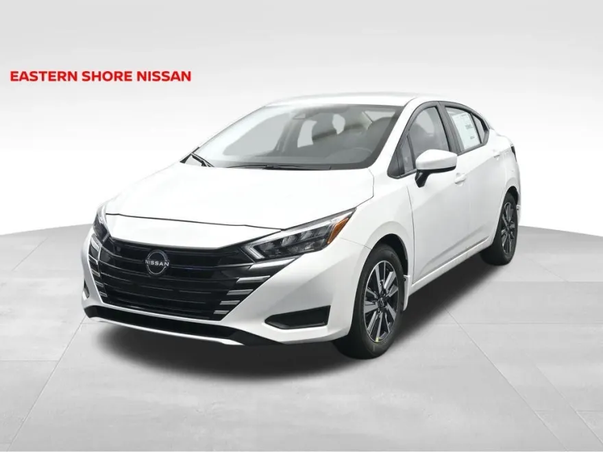 2025 Nissan Versa 1.6 SV photo 1
