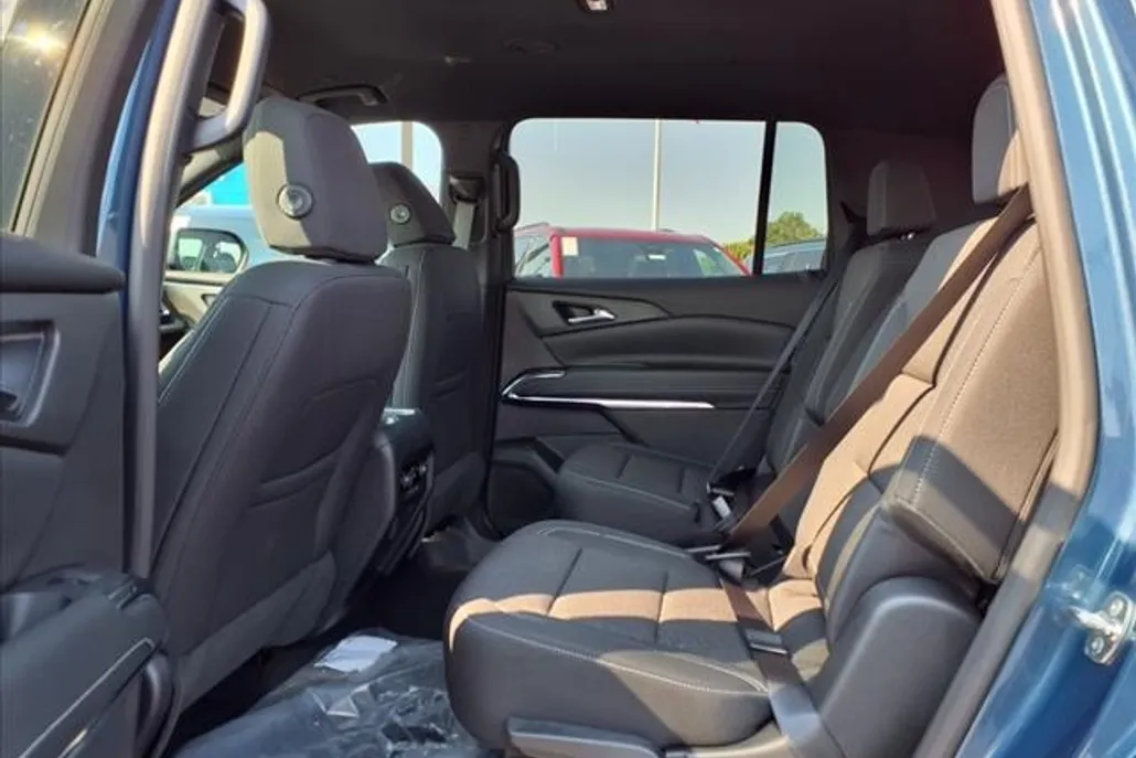 2026 Chevrolet Traverse photo 1