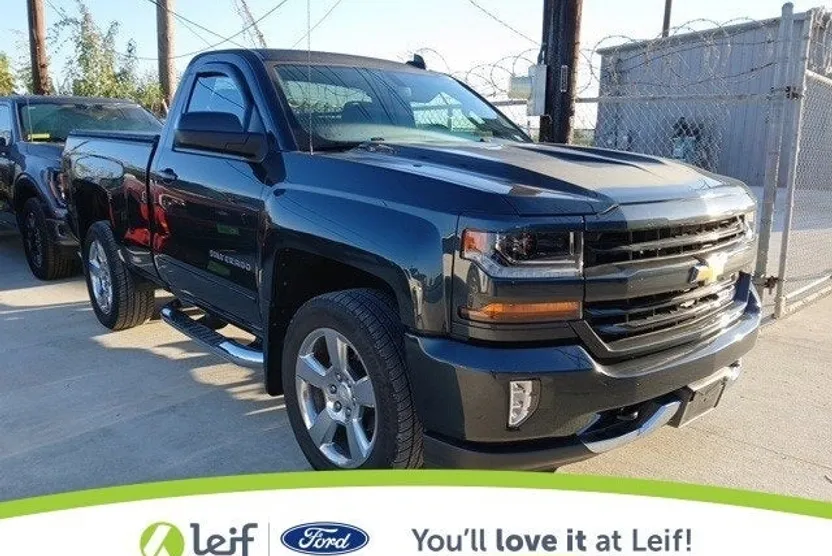 2018 Chevrolet Silverado 1500 LT2 photo 1