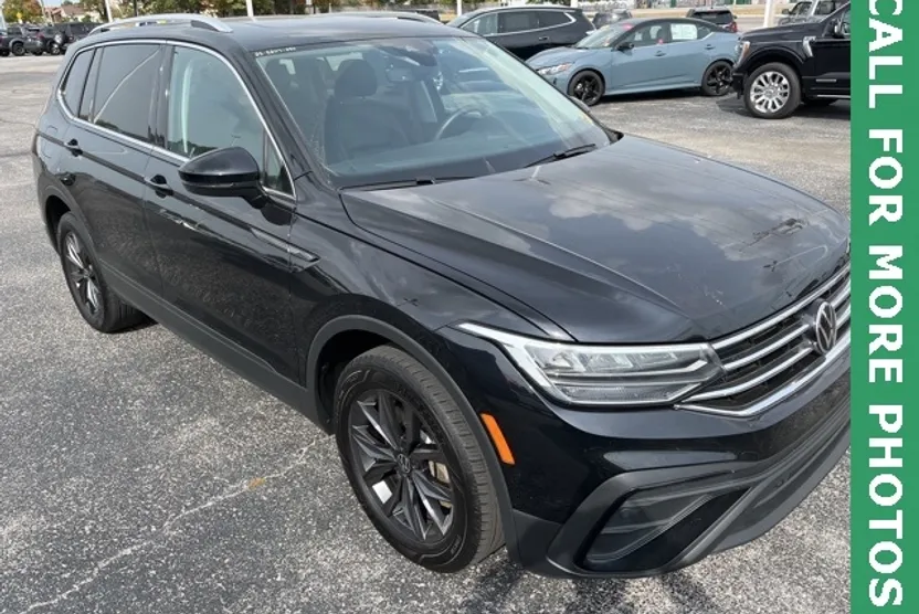 2023 Volkswagen Tiguan SE photo 1