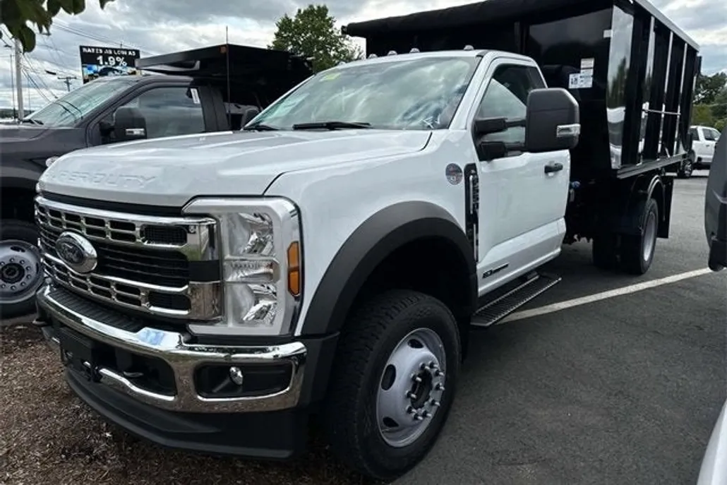 2024 Ford F-550 XL photo 1