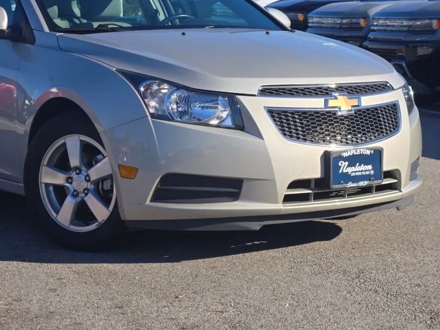 2014 Chevrolet Cruze photo 1