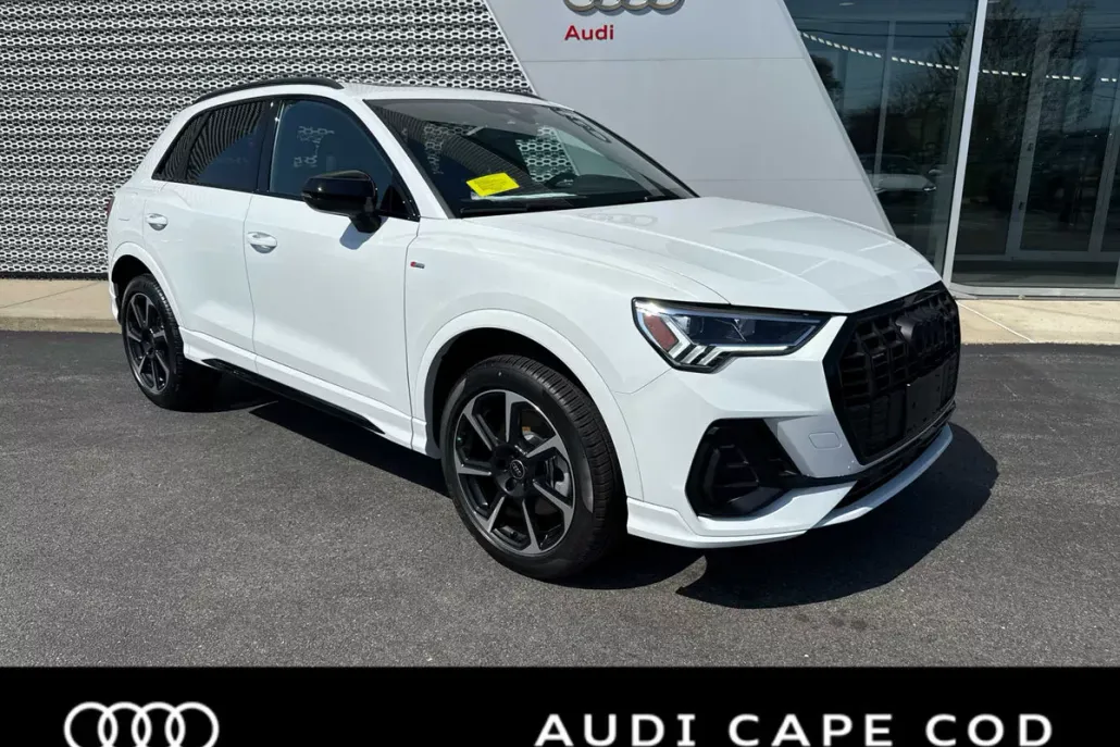 2025 Audi Q3 S line Premium Plus photo 1