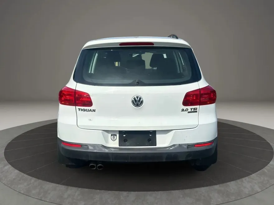 2015 Volkswagen Tiguan Sport photo 1