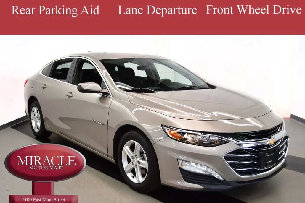 2024 Chevrolet Malibu 1LT photo 1