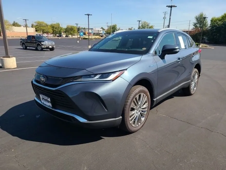 2021 Toyota Venza Limited photo 1