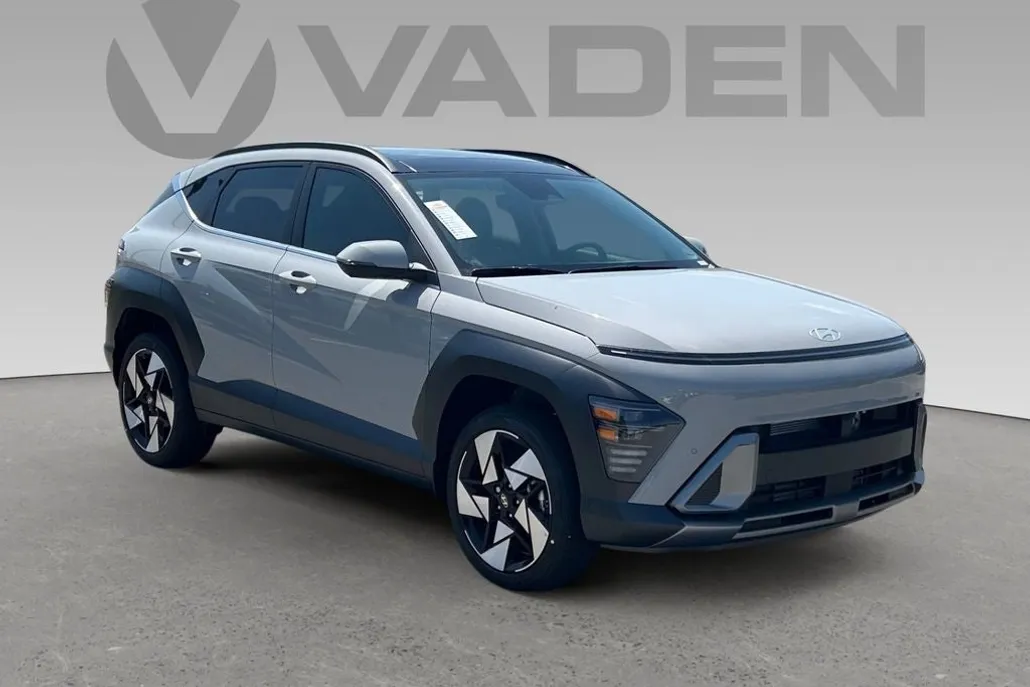 2025 Hyundai Kona SEL photo 1