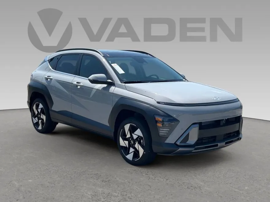2025 Hyundai Kona SEL photo 1
