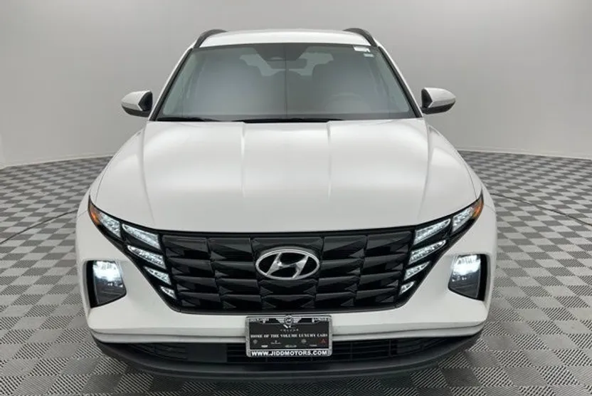 2024 Hyundai Tucson SEL photo 1
