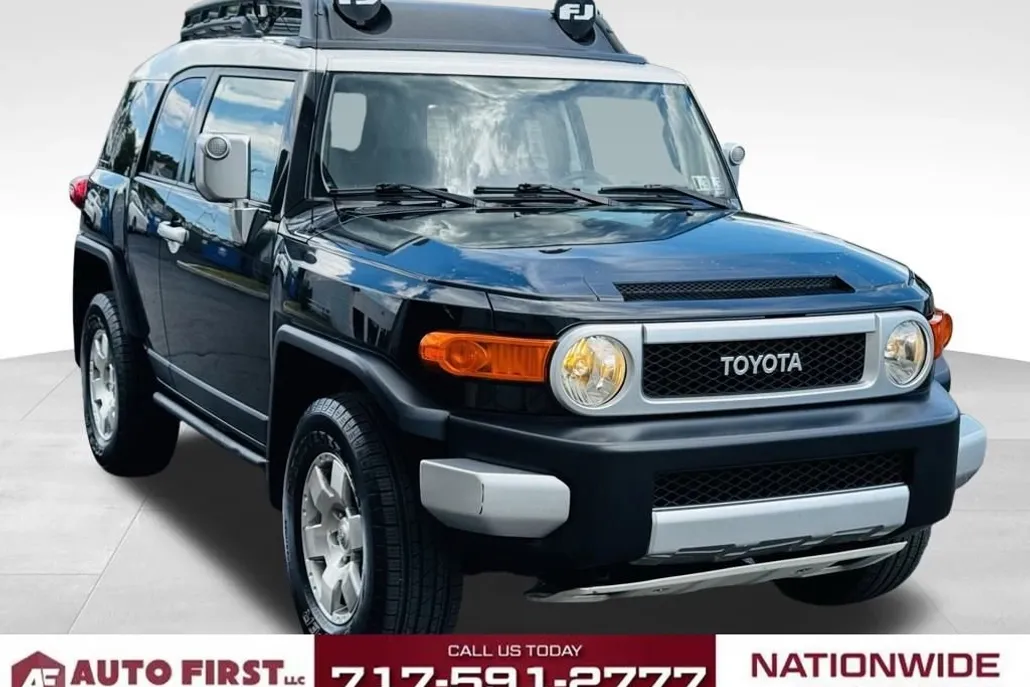 2007 Toyota FJ Cruiser Base photo 1
