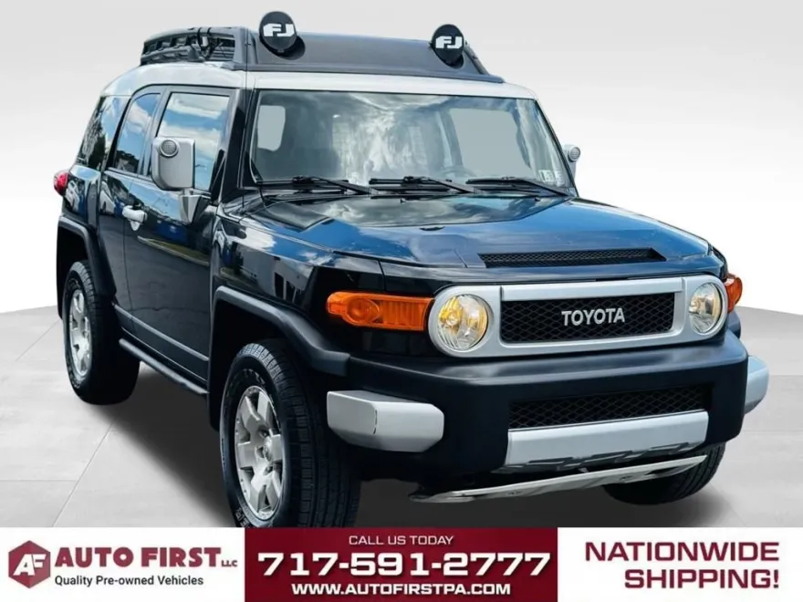 2007 Toyota FJ Cruiser Base photo 1