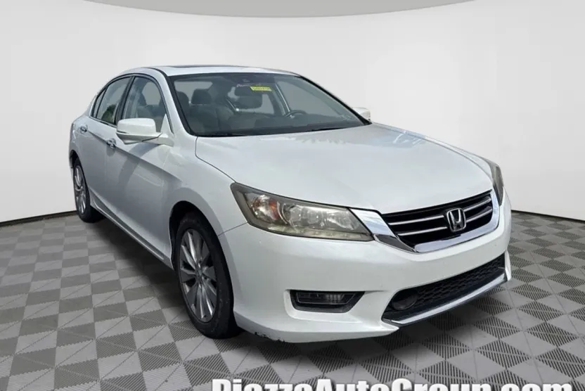 2014 Honda Accord Touring photo 1