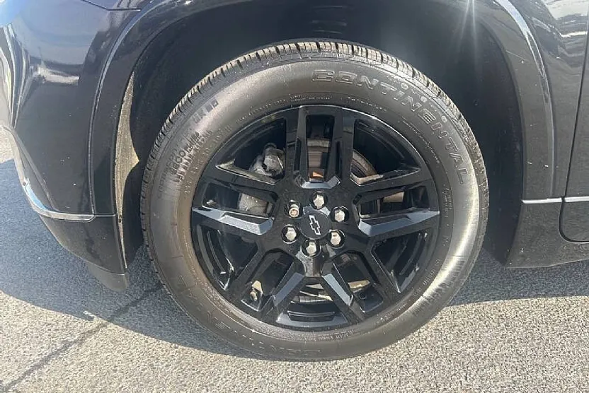 2019 Chevrolet Traverse Premier photo 1