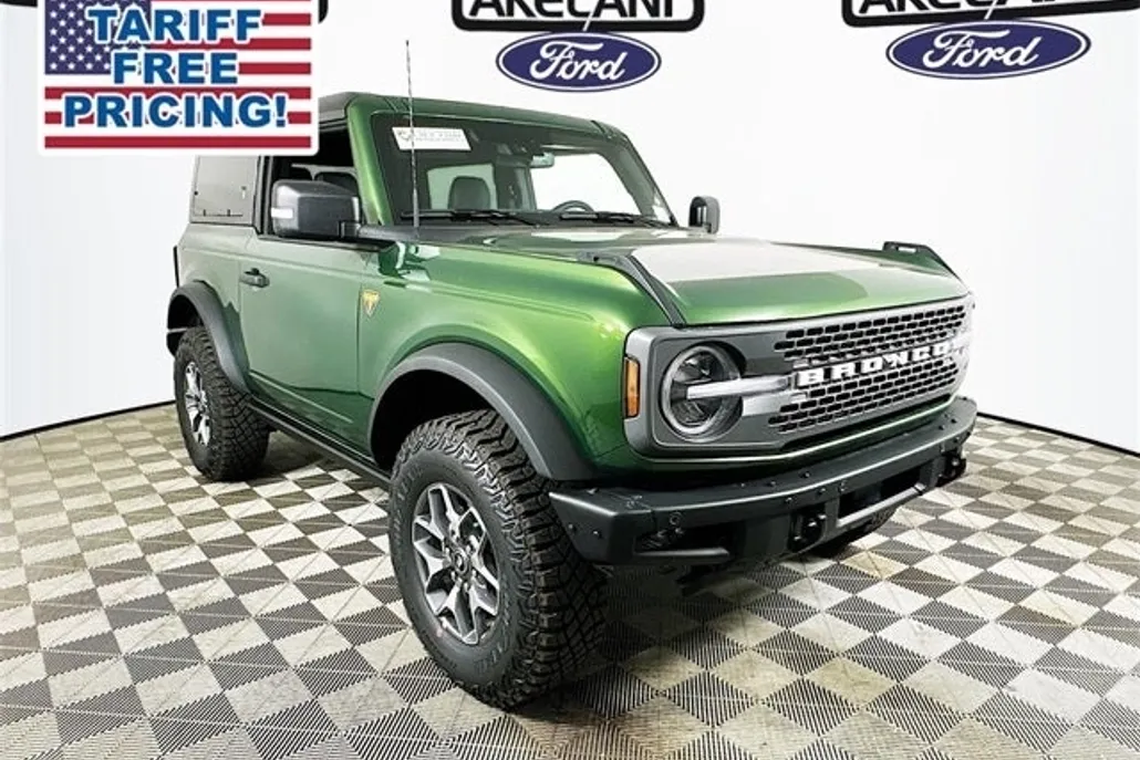 2025 Ford Bronco Badlands photo 1