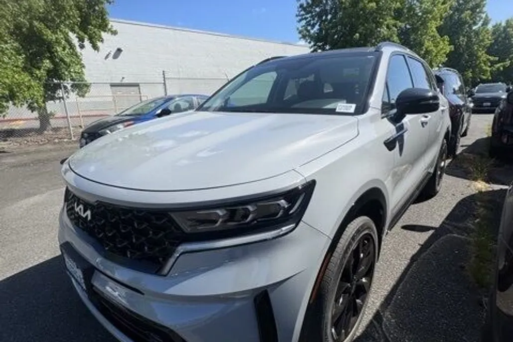 2022 Kia Sorento SX photo 1