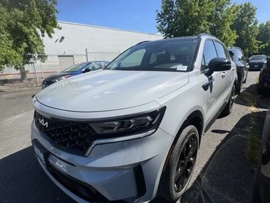 2022 Kia Sorento SX photo 1
