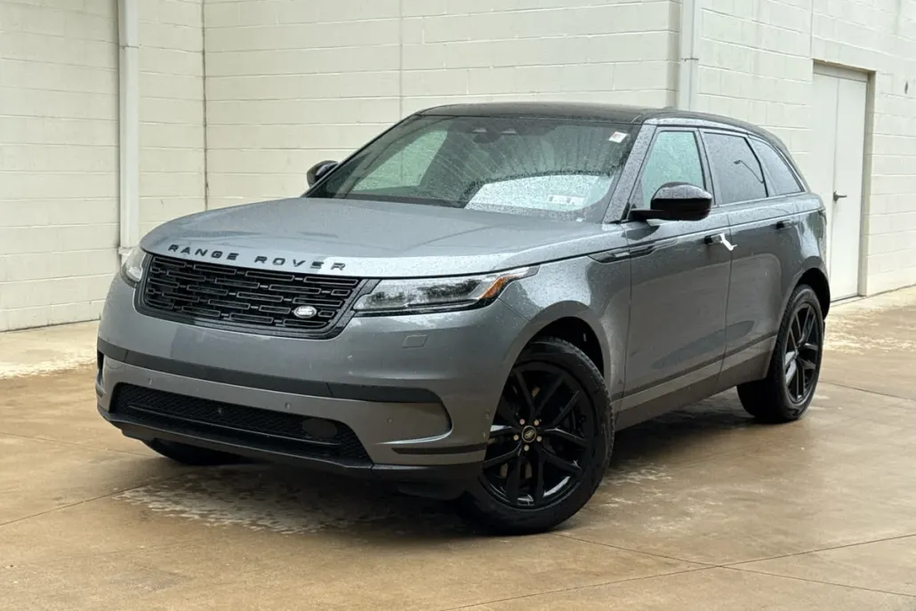 2026 Land Rover Range Rover Velar P250 S photo 1