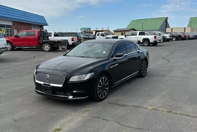 2018 Lincoln Continental Reserve photo 1
