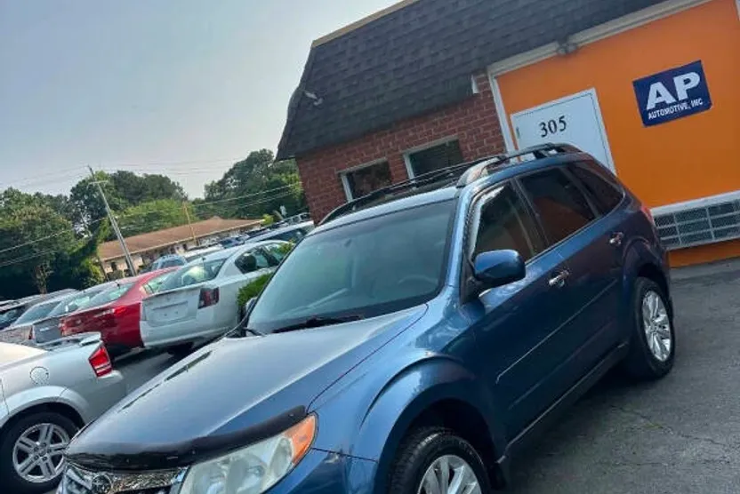 2013 Subaru Forester 2.5X Premium photo 1