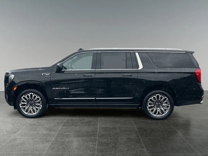 2023 Gmc Yukon XL Limited Denali Ultimate photo 1