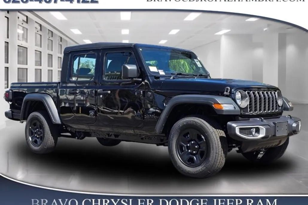 2025 Jeep Gladiator Sport S photo 1