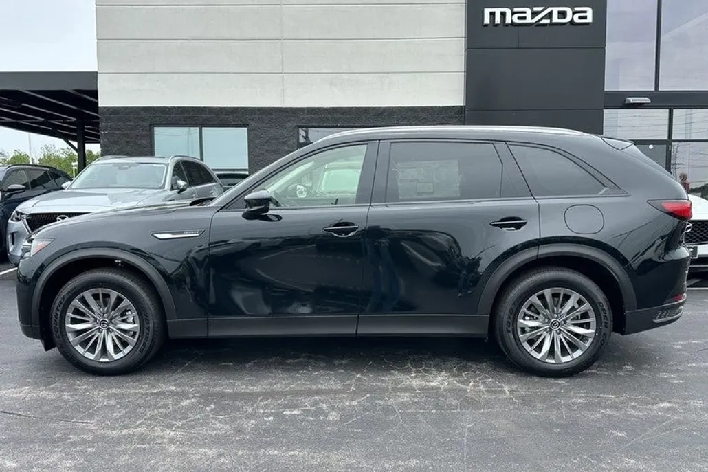 2025 Mazda CX-90 3.3 Turbo Preferred photo 1
