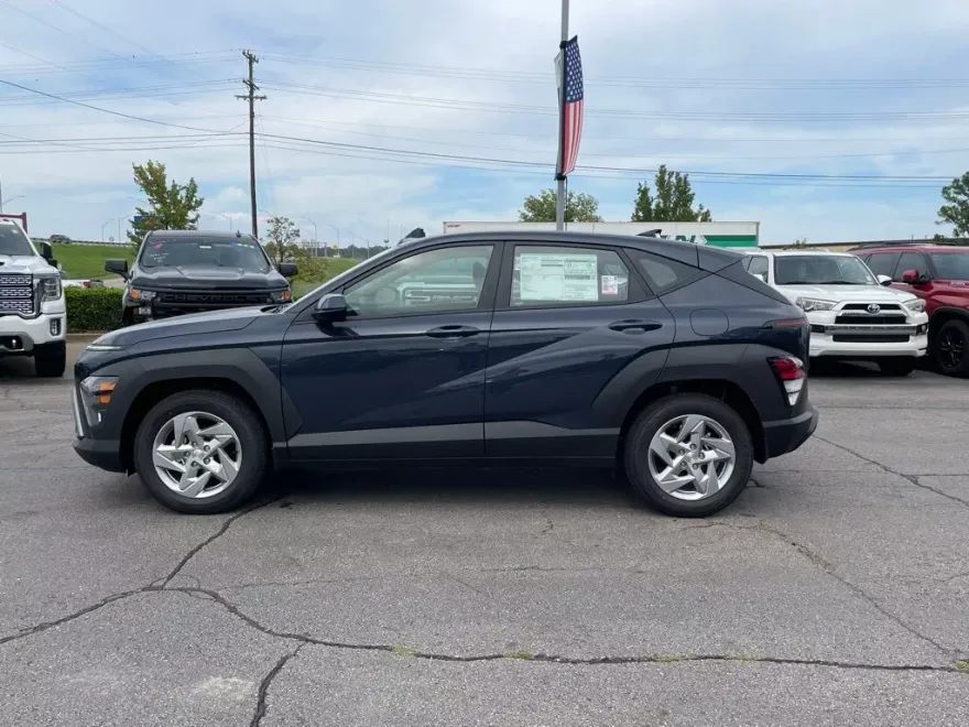 2026 Hyundai Kona SE photo 1