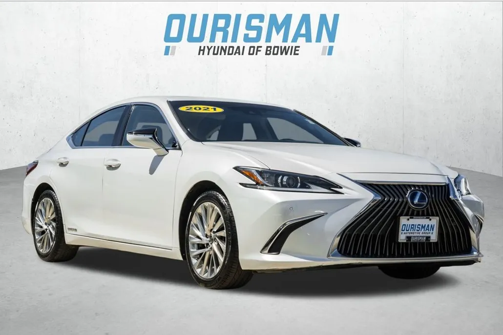 2021 Lexus ES 300h Luxury photo 1