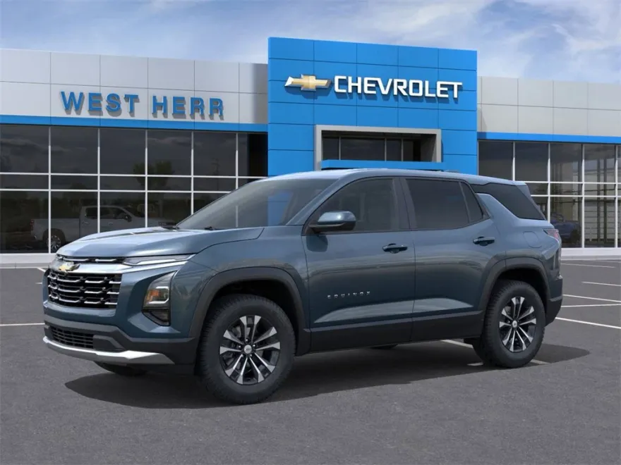 2026 Chevrolet Equinox LT photo 1