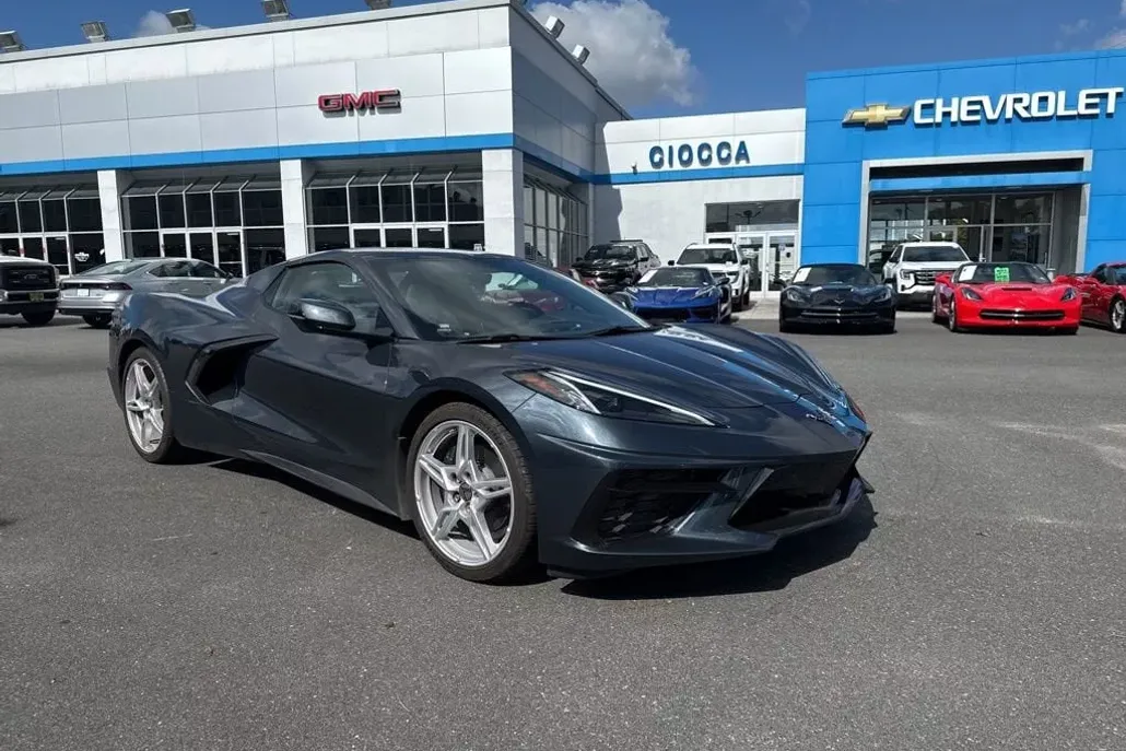 2021 Chevrolet Corvette Stingray 2LT photo 1