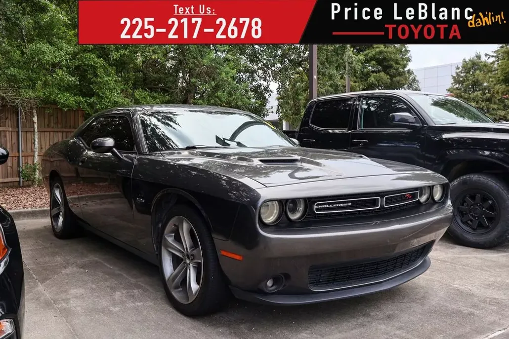 2015 Dodge Challenger R/T photo 1