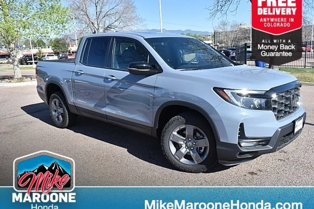2025 Honda Ridgeline TrailSport photo 1