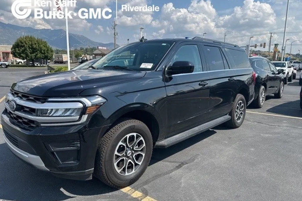 2024 Ford Expedition MAX XLT photo 1