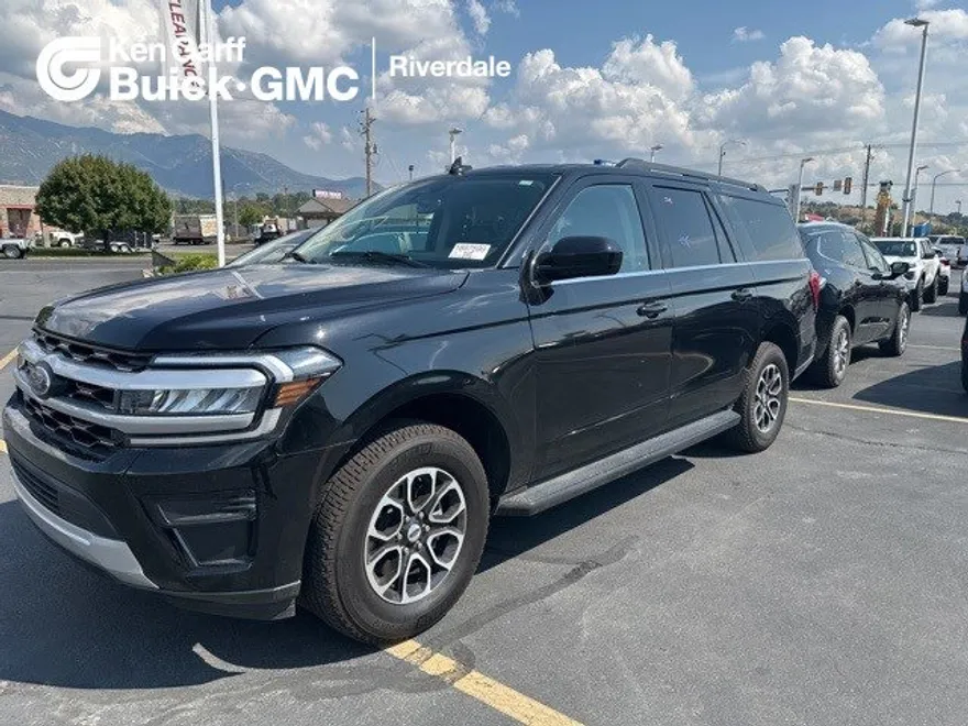 2024 Ford Expedition MAX XLT photo 1