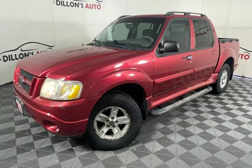 2005 Ford Explorer Sport Trac XLT photo 1