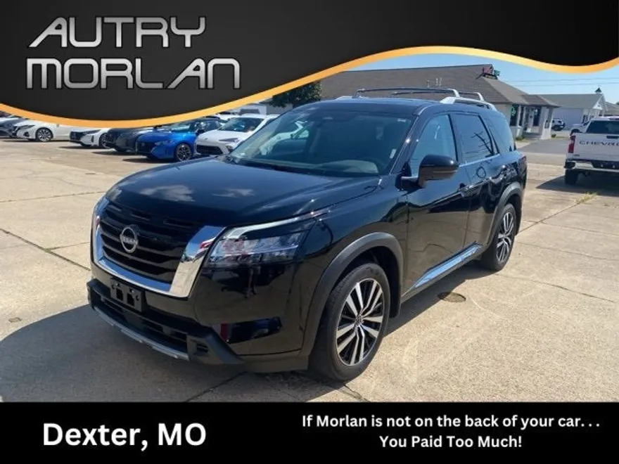 2024 Nissan Pathfinder Platinum photo 1
