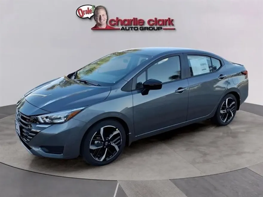 2025 Nissan Versa SR photo 1