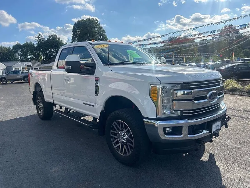 2017 Ford F-250 Lariat photo 1