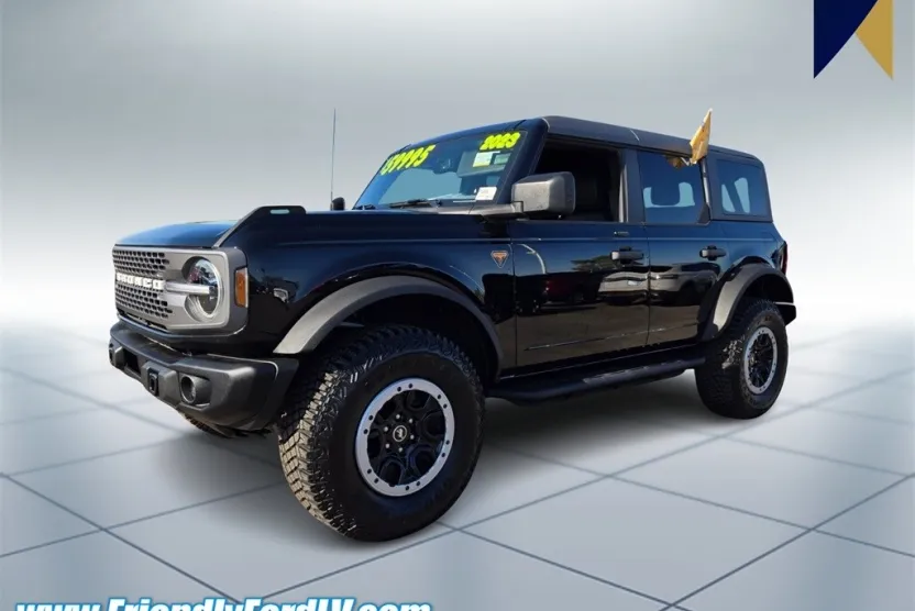 2023 Ford Bronco Badlands photo 1