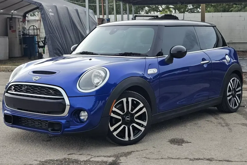 2019 Mini Cooper 2 Door Hardtop S photo 1