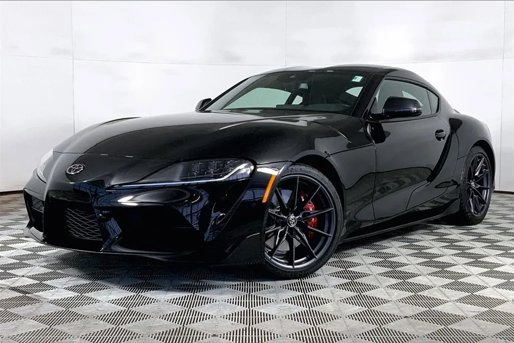 2024 Toyota Supra 3.0 Premium photo 1