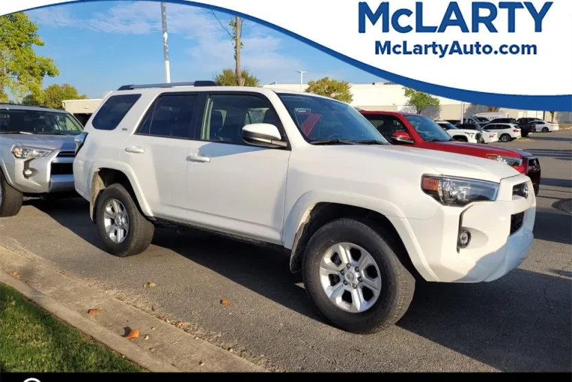 2024 Toyota 4Runner SR5 photo 1