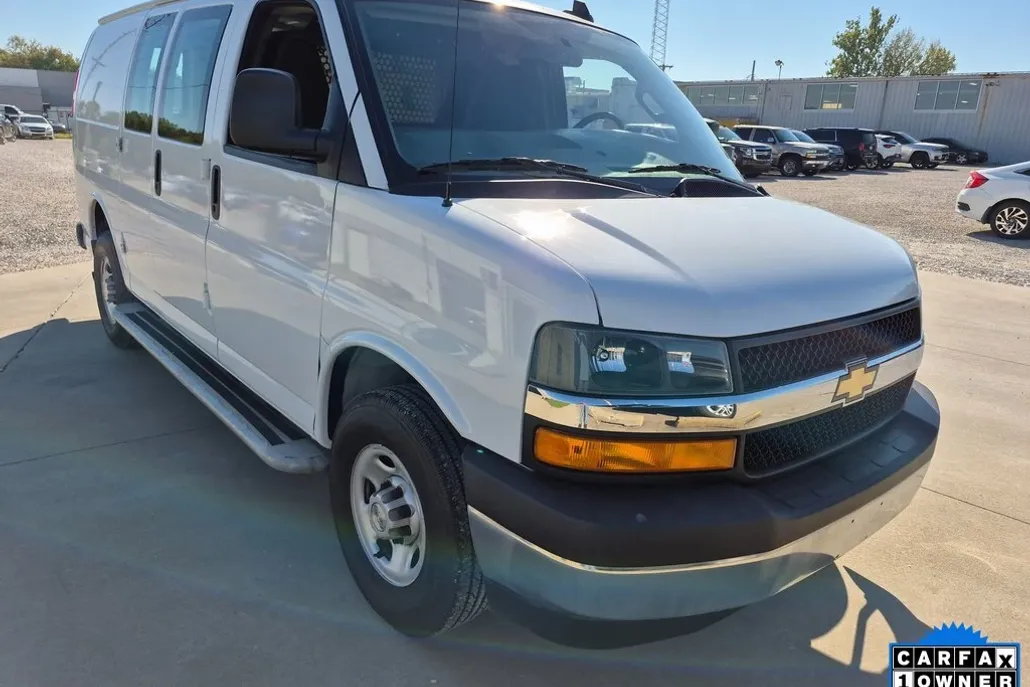 2023 Chevrolet Express Cargo 2500 Van photo 1