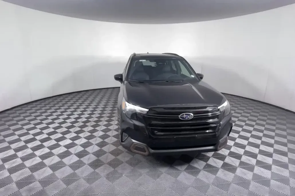 2025 Subaru Forester Sport photo 1