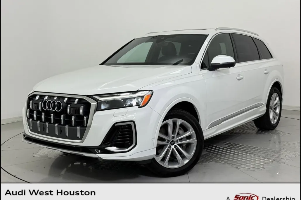 2025 Audi Q7 Premium photo 1