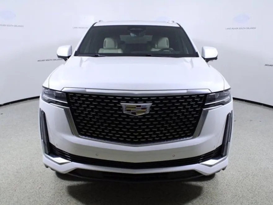 2022 Cadillac Escalade ESV Premium Luxury photo 1